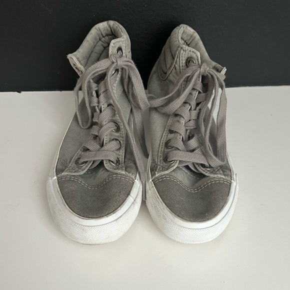 Blowfish High Top Shoes - Picture 2 of 4